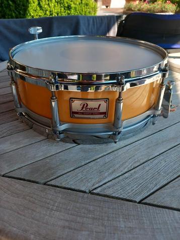 Pearl maple freefloating snare 