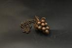 Vintage ketting met druiventrossen, Ophalen of Verzenden, Koper