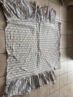 2 Couvres lits identiques  fleuris, Enlèvement, Comme neuf, Une personne, Beige