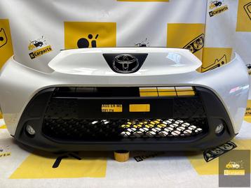 Toyota Aygo X Voorbumper origineelCompleet52119-OH19nieuw beschikbaar voor biedingen