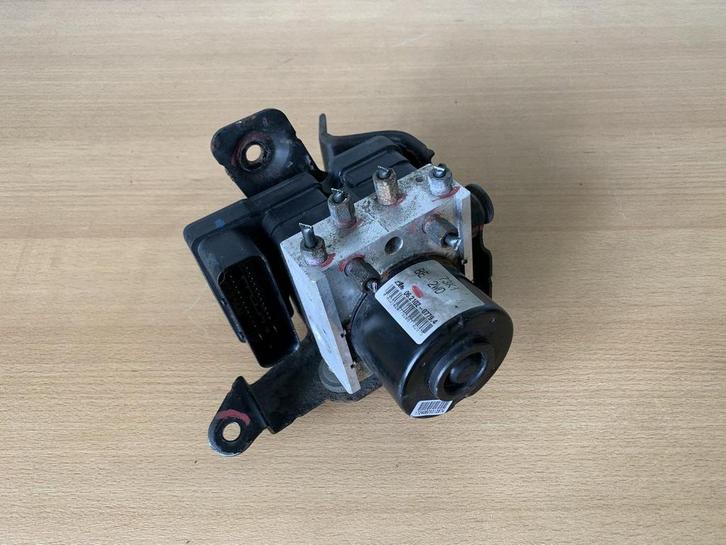 ABS pomp Suzuki swift 73K1 / 73K1BE2WD 2005 tot 2010, Auto-onderdelen, Remmen en Aandrijving, Suzuki, Gebruikt, Ophalen of Verzenden