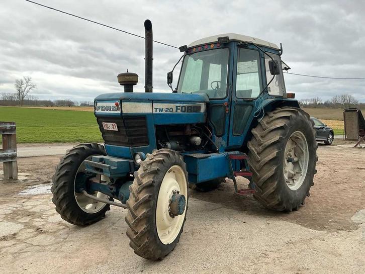 Tracteur agricole Ford TW-20 à transmission intégrale, Articles professionnels, Agriculture | Tracteurs, Ford, Utilisé