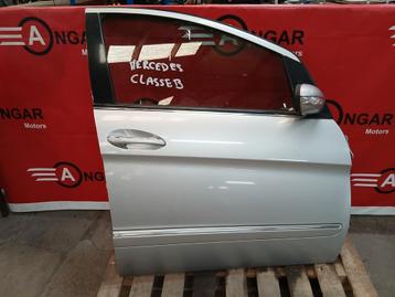 Deur van de Mercedes B-klasse  beschikbaar voor biedingen