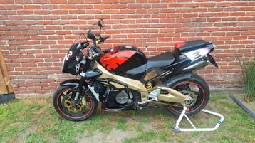 Aprilia Tuono 1000cc 2004 beschikbaar voor biedingen
