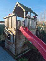 Houten speelhuisje met uitkijk, Enlèvement