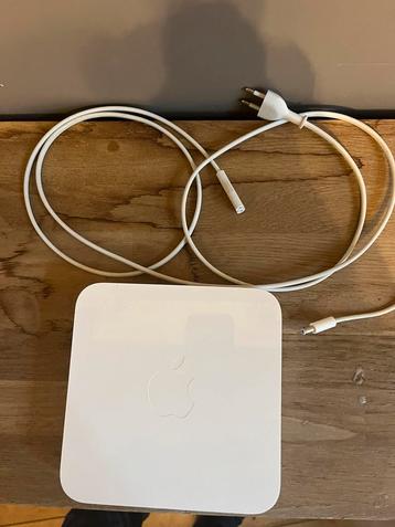 Routeur Wi-Fi Apple disponible aux enchères