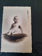 oude foto baby ca 1900, Verzamelen, Foto's en Prenten, Foto, Ophalen of Verzenden, Zo goed als nieuw, Voor 1940