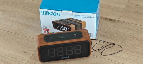 Radio Réveil en Bois ICON (Neuf) à Vendre – 10€, Electroménager, Réveils, Neuf, Enlèvement