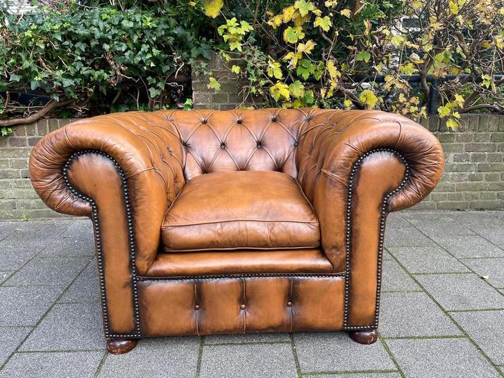 Prachtige oude vintage Chesterfield zetel cognac, Antiek en Kunst, Antiek | Meubels | Stoelen en Sofa's, Ophalen of Verzenden