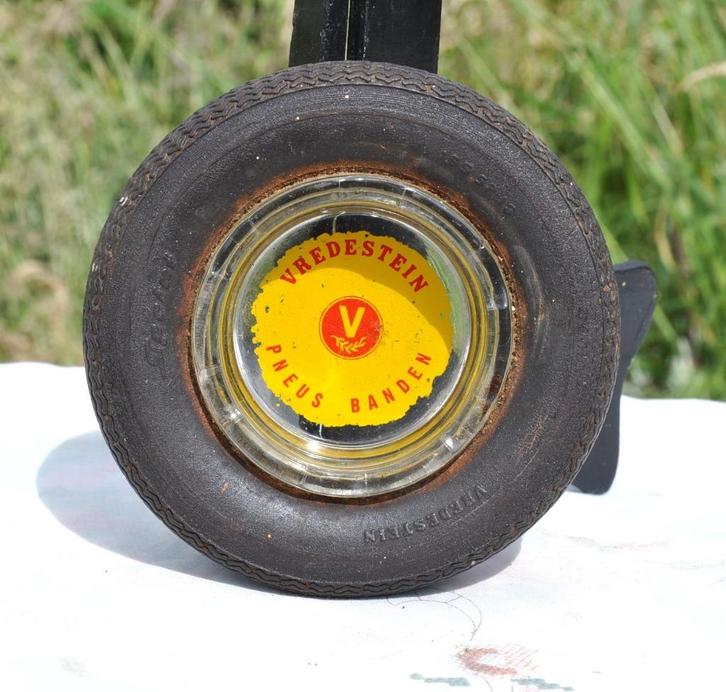 cendrier pneu publicitaire vredestein, Verzamelen, Merken en Reclamevoorwerpen, Gebruikt, Overige typen, Ophalen of Verzenden