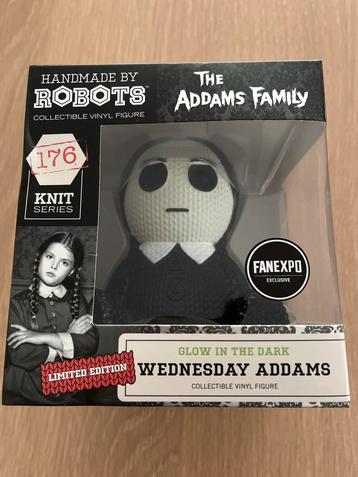 Limited Edition Wednesday Addams – Handmade by Robots #176 beschikbaar voor biedingen