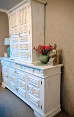 Salle à manger entièrement en bois, Enlèvement