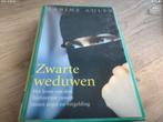 boek zwarte weduwen, Ophalen of Verzenden, Zo goed als nieuw, Sabine adler
