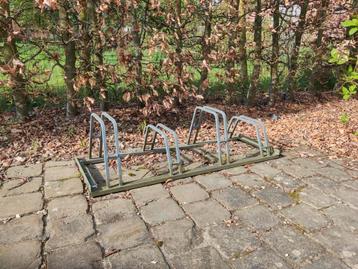 Gegalvaniseerd fietsrek- 4 fietsen, Enlèvement, Utilisé