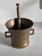 Antieke bronzen/koperen vijzel, Antiek en Kunst, Ophalen of Verzenden, Koper