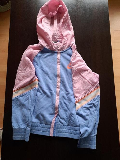gratuit vêtement fille gilet cape Nike taille 156 - 166cm, Kinderen en Baby's, Kinderkleding | Maat 104, Meisje, Ophalen of Verzenden