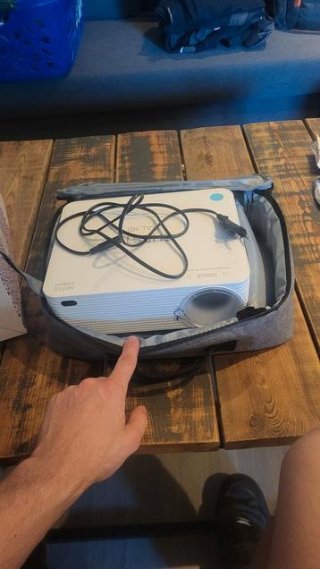 Full HD beamer  beschikbaar voor biedingen