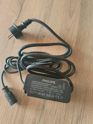 Phillips hue outdoor voeding 40watt max 3 stuks beschikbaar voor biedingen