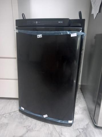 Nieuwe koelkast met vriesvak voor caravan