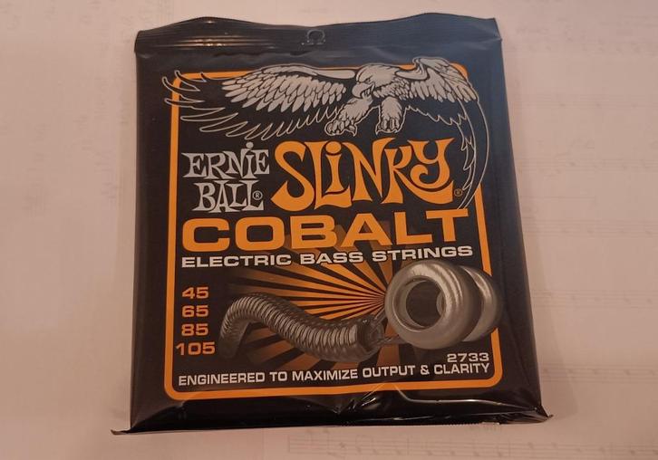 bas snaren ERNIE BALLL, Muziek en Instrumenten, Snaarinstrumenten | Gitaren | Bas, Nieuw, Elektrisch, Ophalen