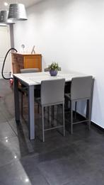 Table de cuisine extensible + 4 tabourets super état, Ophalen