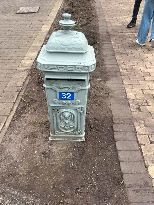 Authentieke gietijzeren brievenbus, Tuin en Terras, Brievenbussen, Gebruikt, Ophalen