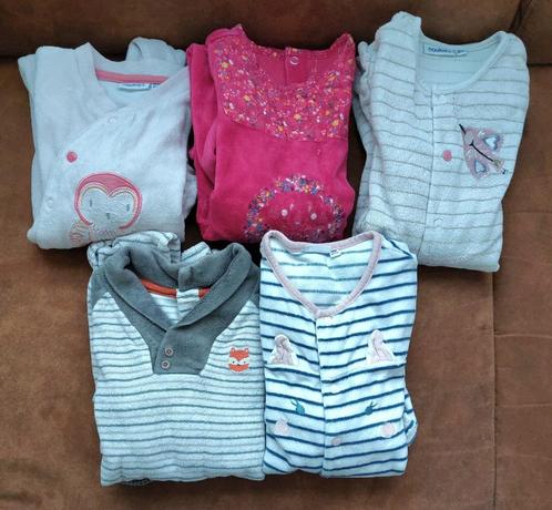 Lot de 5 pyjamas chauds - Taille 18 mois, Kinderen en Baby's, Babykleding | Maat 80, Gebruikt, Jongetje of Meisje, Nacht- of Onderkleding