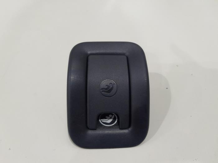 Isofix steun van een Audi A5, Auto-onderdelen, Interieur en Bekleding, Audi, Gebruikt, 3 maanden garantie, Ophalen of Verzenden