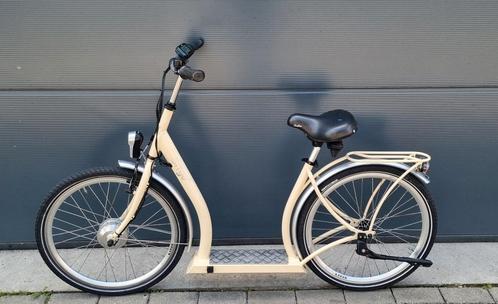 Step-sit and go bike Sitgo blanc crème, Fietsen en Brommers, Elektrische fietsen, Zo goed als nieuw, Ophalen