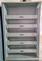 Metalen kledingkast met schuifdeur voor hangende rugleuning, Huis en Inrichting, Ophalen of Verzenden, Zo goed als nieuw