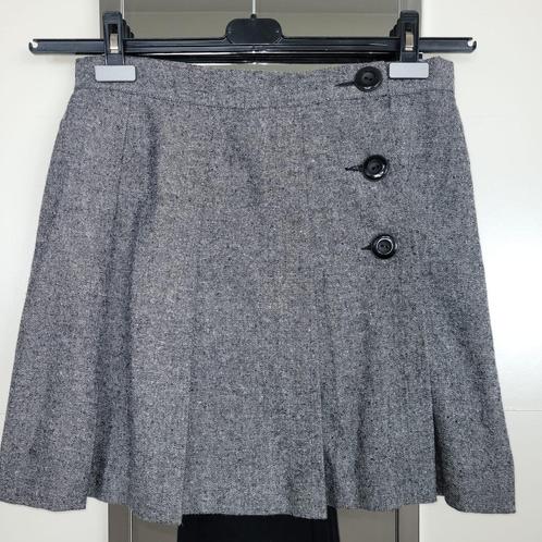 Rok, grijs gespikkeld, M38, kort 46cm, 3 rokken 15€ te Hamme, Kleding | Dames, Rokken, Zo goed als nieuw, Maat 38/40 (M), Grijs