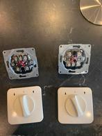 2 stuks rolluikschakelaar, Doe-het-zelf en Bouw, Elektriciteit en Kabels, Ophalen of Verzenden, Zo goed als nieuw