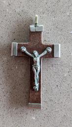 Houten kruisje verzilverd, Verzamelen, Sieraad, Ophalen of Verzenden, Christendom | Katholiek, Zo goed als nieuw