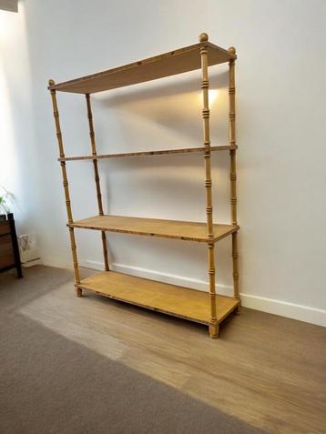 vintage houten rek beschikbaar voor biedingen