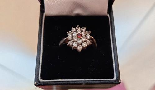 Zilveren ring met rood steentje, Bijoux, Sacs & Beauté, Bagues, Comme neuf, Rouge, Argent, Enlèvement