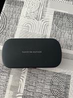 Zonnebril Tommy Hilfiger, Handtassen en Accessoires, Ophalen, Zo goed als nieuw, Zonnebril, Overige merken