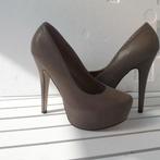 pumps 37, Kleding | Dames, Pumps, Bruin, Verzenden, Nieuw