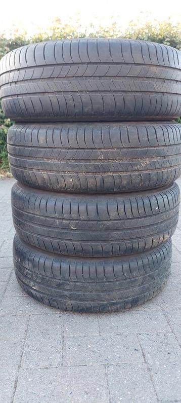 4 zomerbanden op stalen velg 195/65R15 95T beschikbaar voor biedingen