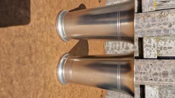 Prachtige tinnen stukken. Perfecte conditie. Beker, klok... beschikbaar voor biedingen