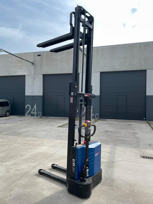 Stapelaar (elektrisch), Zakelijke goederen, Machines en Bouw | Heftrucks en Intern transport, Stapelaar, Elektrisch, Ophalen