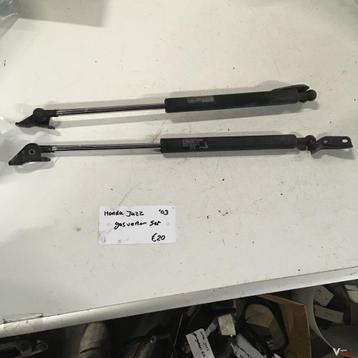 Honda Jazz 2003  Gasveren set achterklep beschikbaar voor biedingen