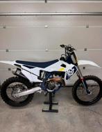 "Nieuwe" 10u Husqvarna fc 250 2022, KTM sxf 250 crossmotor, Fietsen en Brommers, Brommers | Crossbrommers, Ophalen