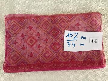 dames sjaal 152 cm op 34 cm en vele andere aan 4 euro... beschikbaar voor biedingen