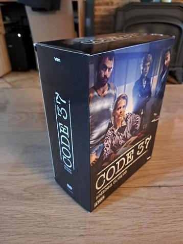 Code 37 1-3 Box Compleet beschikbaar voor biedingen