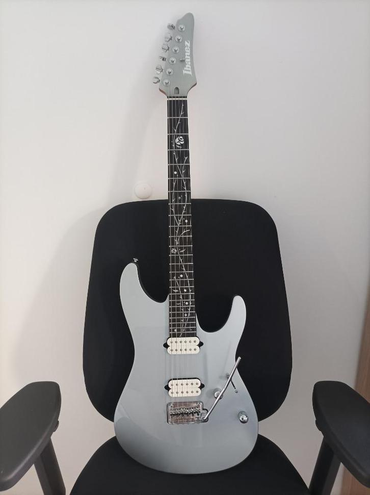 Ibanez Signature Premium Tim Henson TOD10, Muziek en Instrumenten, Snaarinstrumenten | Gitaren | Elektrisch, Zo goed als nieuw
