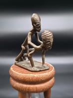 Erotisme, bronze, Afrique, XIXe siècle, très rare, Enlèvement, Bronze