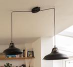 Dubbele zwarte metalen hanglamp, Huis en Inrichting, Lampen | Hanglampen, Industrieel, Metaal, Zo goed als nieuw, 50 tot 75 cm