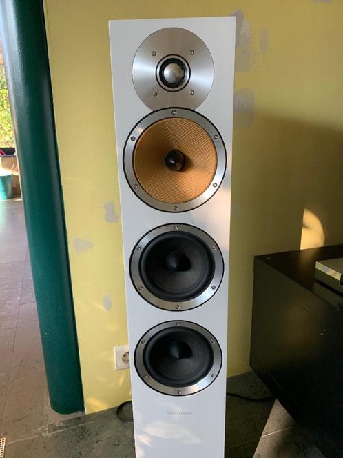 B&W CM8 Satin white uitvoering, Audio, Tv en Foto, Luidsprekerboxen, Zo goed als nieuw, Front, Rear of Stereo speakers, 60 tot 120 watt