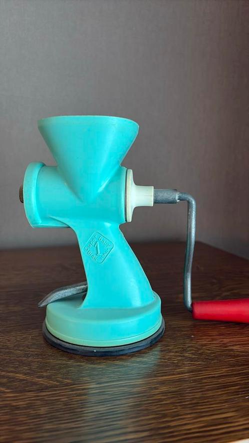 Moulinette manuelle Vintage 1970, Verzamelen, Automaten | Overige, Zo goed als nieuw, Ophalen