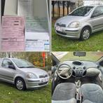Toyota Yaris 1.0 Benzine Gekeurd Voor Verkoop !!, Auto's, Stof, Bedrijf, Handgeschakeld, Grijs